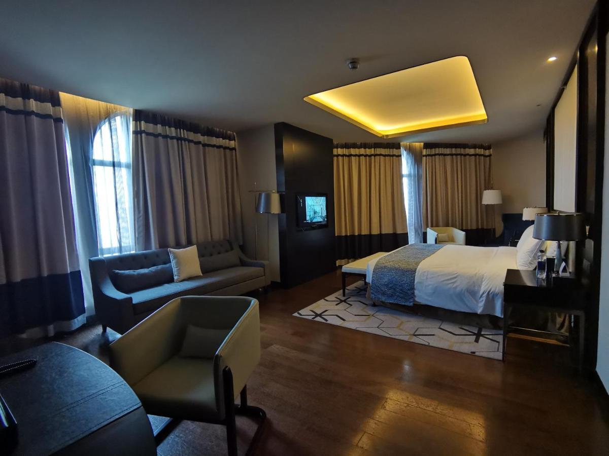 PRIMUS Hotel Wuhan Hannan Bagian luar foto