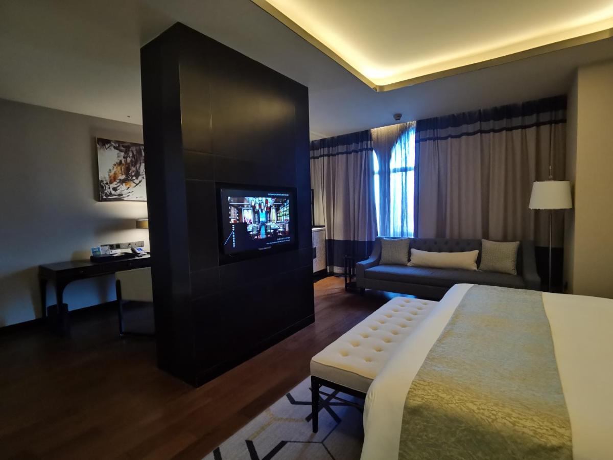 PRIMUS Hotel Wuhan Hannan Bagian luar foto